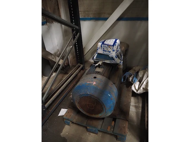 Abb - afbeelding 1 van  5