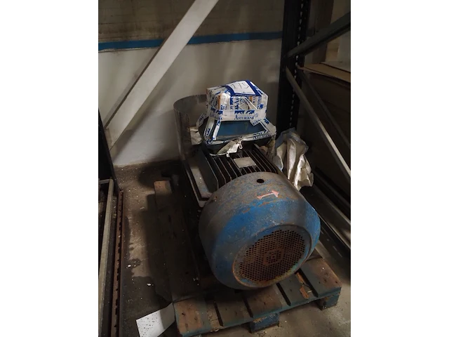 Abb - afbeelding 2 van  5