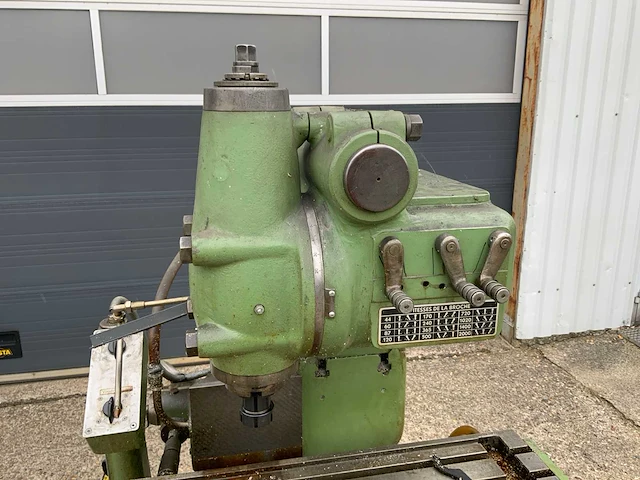 Abene vhf2 freesmachine - afbeelding 11 van  26