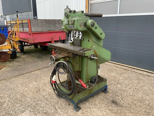 Abene vhf2 freesmachine - afbeelding 1 van  26