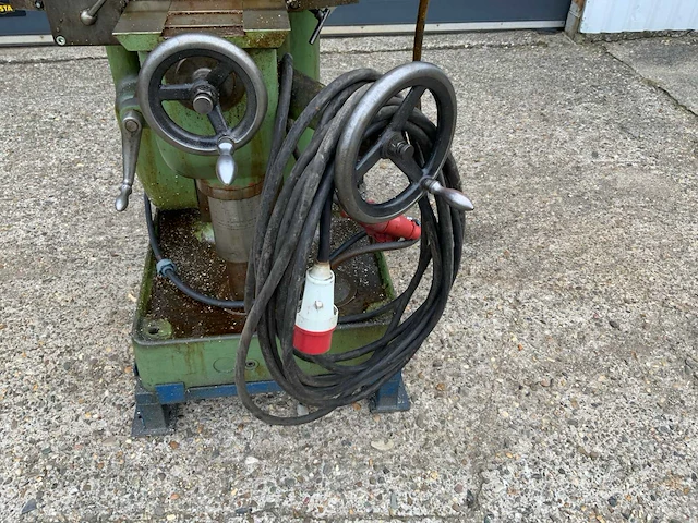 Abene vhf2 freesmachine - afbeelding 15 van  26