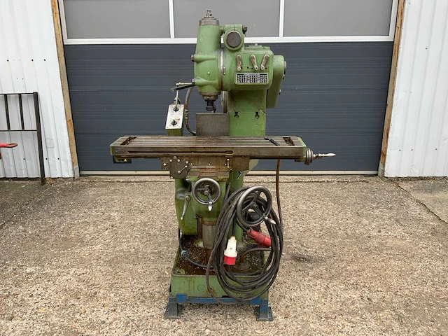 Abene vhf2 freesmachine - afbeelding 12 van  26