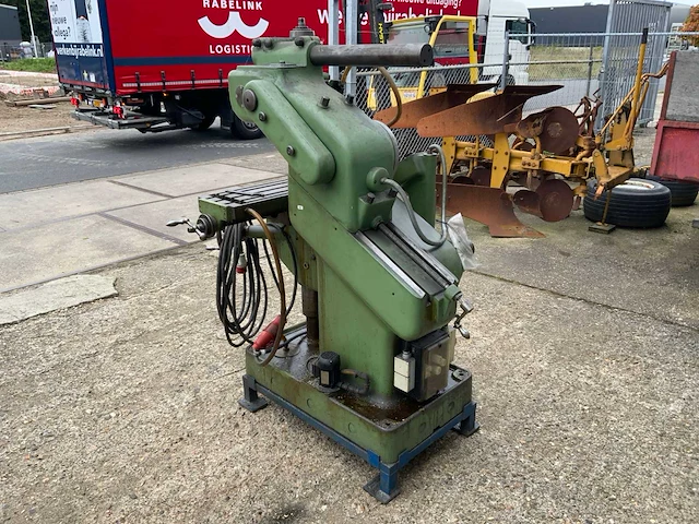 Abene vhf2 freesmachine - afbeelding 23 van  26