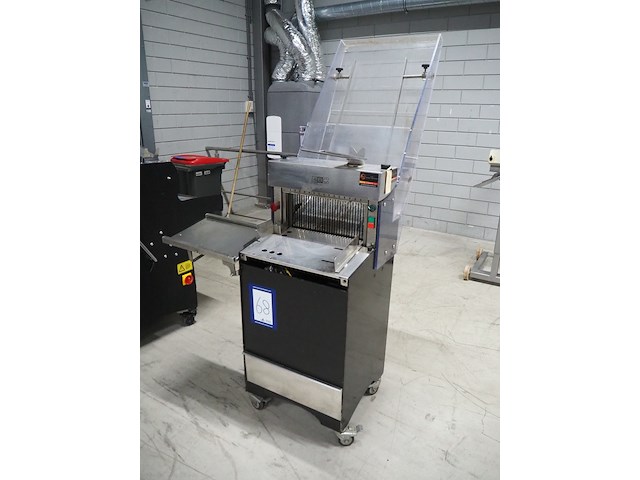 Abo - afbeelding 11 van  18