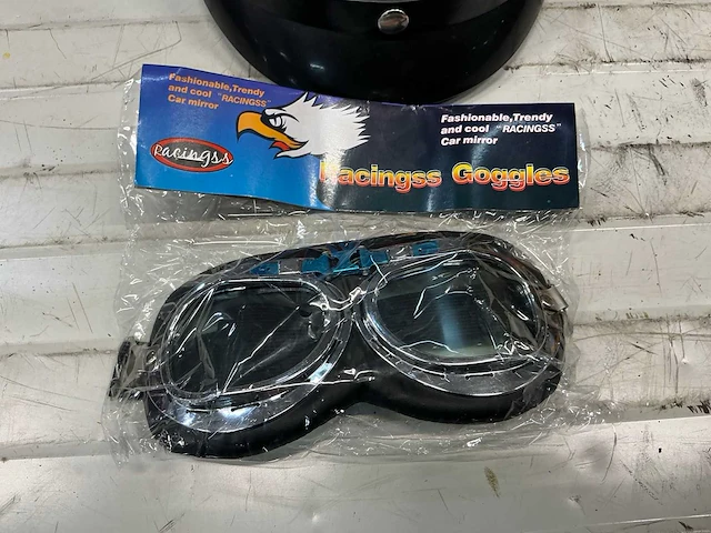 Abs motorhelm met bril (5x) - afbeelding 3 van  8