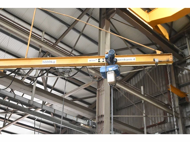 Abus 1000kg wandzwenkkraan met elektrische loopkat en abus takel - afbeelding 2 van  5