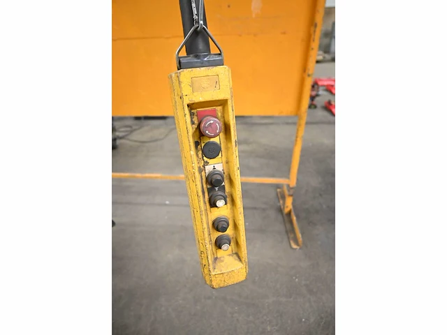 Abus 1000kg wandzwenkkraan met elektrische loopkat en abus takel - afbeelding 5 van  5