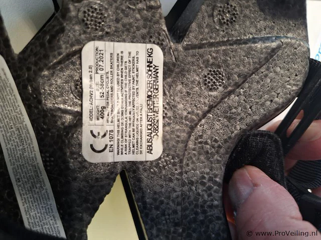 Abus fietshelm model achv2 (hyban 2.0) | maat m - afbeelding 3 van  4