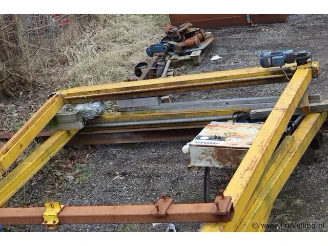 Abus portaalkraan 3200 kg met demag bovenloop kraan - afbeelding 34 van  48