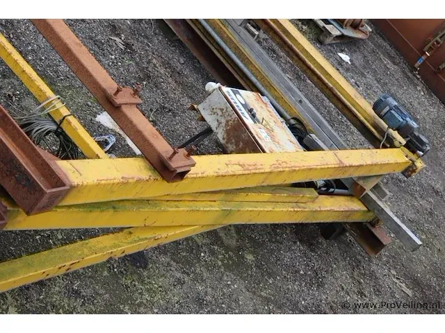 Abus portaalkraan 3200 kg met demag bovenloop kraan - afbeelding 44 van  48