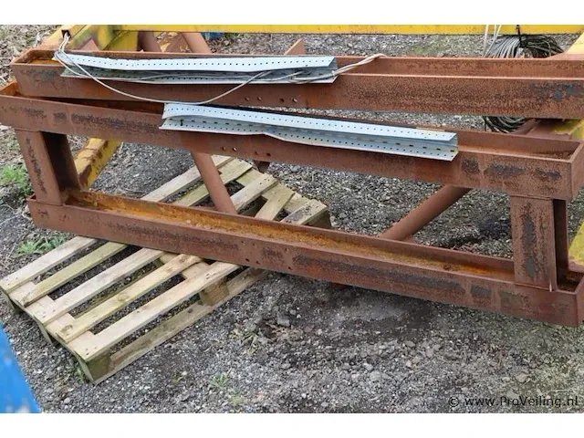 Abus portaalkraan 3200 kg met demag bovenloop kraan - afbeelding 45 van  48