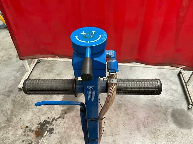 Ac-hydraulics 25-t hydropneumatische garagekrik - afbeelding 3 van  5