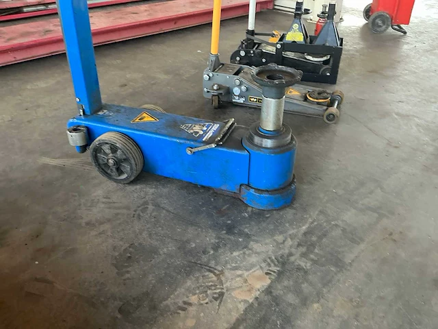 Ac hydraulics pneumatische vrachtwagen krik - afbeelding 2 van  7