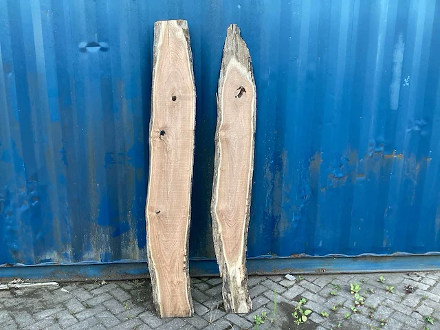 Acacia - 2024 gezaagd 50 x 300 x 2000 mm - schaaldeel (2x) - afbeelding 1 van  2