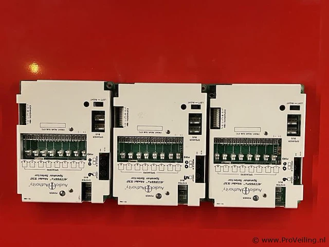 Accessez speaker selector model 932 - 3 stuks - afbeelding 1 van  5