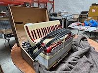 Accordeon met koffer accordiola - afbeelding 4 van  10