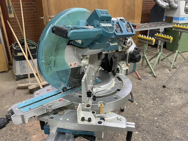 Accu afkortzaag makita, dls211, blauw, bouwjaar 2019 - afbeelding 5 van  8