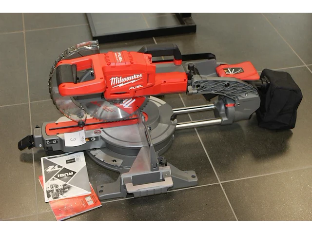 Accu afkortzaag met verstekfunctie milwaukee m18 fms254. nieuw. excl. accu - afbeelding 4 van  4