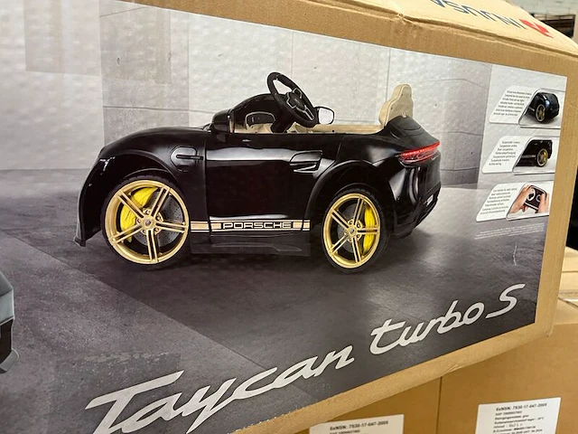 Accu auto porsche taycan black edition 12v - afbeelding 4 van  6