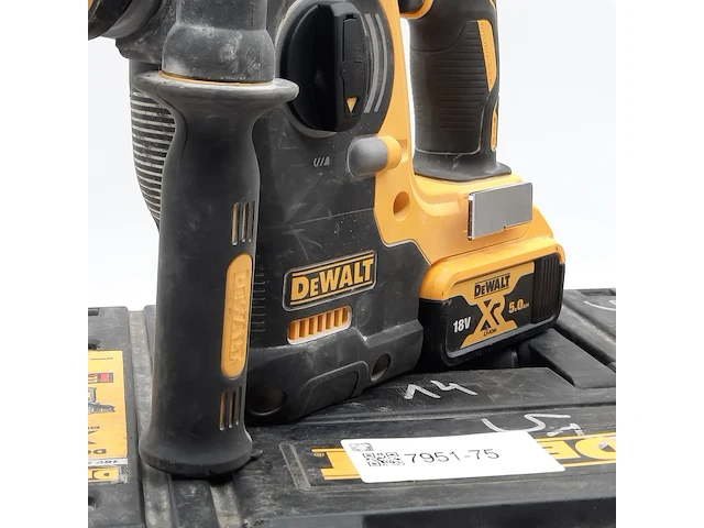Accu boorhamer dewalt, dch273, bouwjaar 2023 - afbeelding 6 van  10