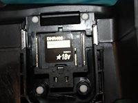 Accu boorhamer/combihamer makita dhr400. voor 2 x 18 v lxt. met avt en aft. in koffer. exclusief accu's - afbeelding 3 van  3