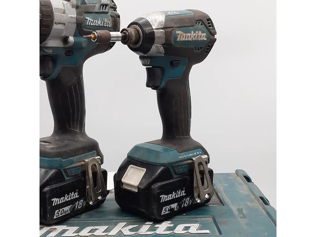 Accu boormachine en 1x accu slagschroevendraaier makita - afbeelding 10 van  16