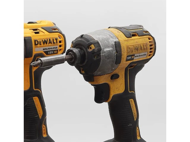 Accu boormachine en 1x slagschroevendraaier dewalt, bouwjaar 2021 - afbeelding 10 van  15