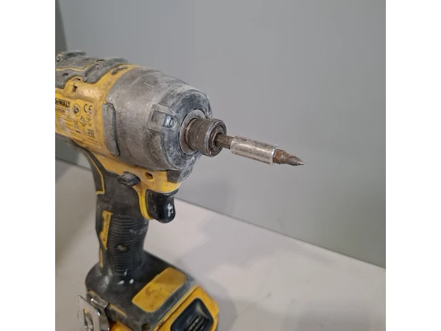 Accu boormachine en slagschroevendraaier, dewalt, dcd709, dcf809 - afbeelding 2 van  10