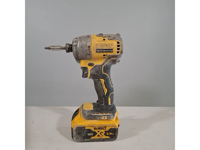 Accu boormachine en slagschroevendraaier, dewalt, dcd709, dcf809 - afbeelding 7 van  10