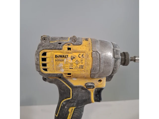 Accu boormachine en slagschroevendraaier, dewalt, dcd709, dcf809 - afbeelding 9 van  10