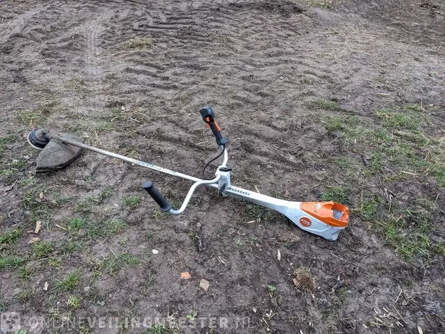 Accu bosmaaier stihl, fsa 135, bouwjaar 2021 - afbeelding 2 van  8
