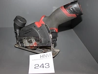 Accu cirkelzaag milwaukee m12 fcot met 2 ah accu.