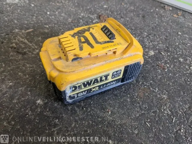 Accu decoupeerzaag met accu multitool dewalt, dcs334, dcs355 - afbeelding 10 van  14