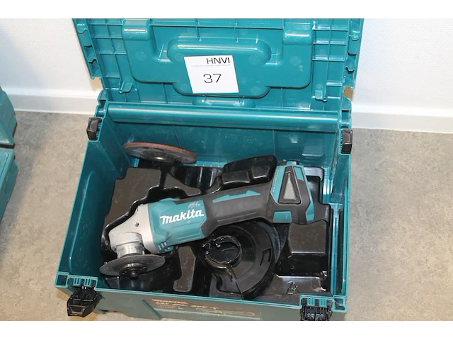 Accu haakse slijper makita 18v in koffer. - afbeelding 1 van  2