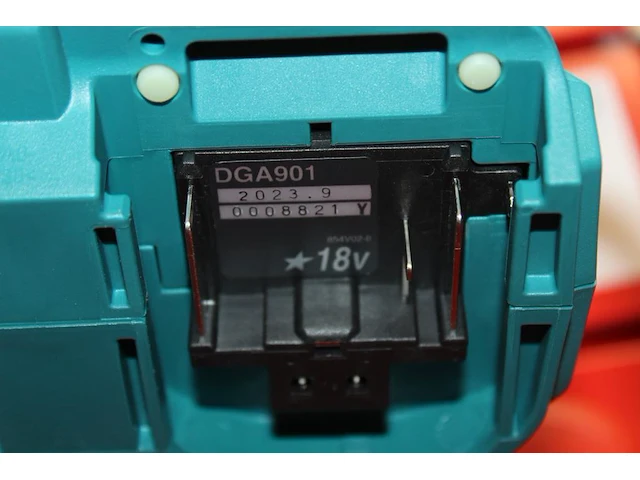 Accu haakse slijptol makita dga901 voor 2 x 18v. exclusief accu's - afbeelding 3 van  3