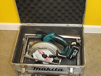 Accu handcirkelzaagmachine makita met accu en acculader in koffer. - afbeelding 2 van  2