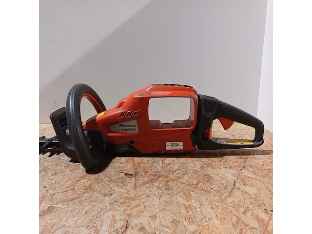Accu heggenschaar husqvarna, 536lihd60x, bouwjaar 2015 - afbeelding 2 van  9