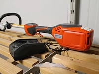 Accu kantenmaaier husqvarna 110il met accu en acculader. - afbeelding 2 van  3