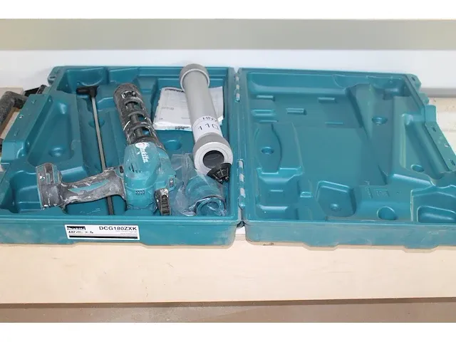 Accu kitspuit makita dcg180 in koffer. - afbeelding 1 van  2