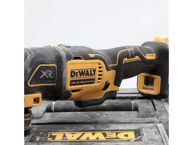 Accu multitool dewalt, dcs356, bouwjaar 2021 - afbeelding 7 van  12