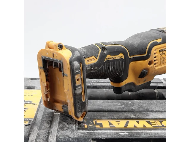 Accu multitool dewalt, dcs356, bouwjaar 2021 - afbeelding 11 van  12