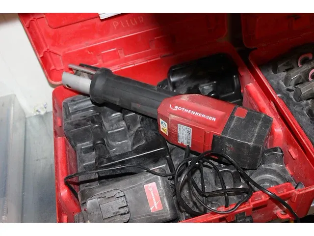 Accu persbektang rotenberger romax compact 4 in kunststof koffer met acht persbekkoppen - afbeelding 3 van  5