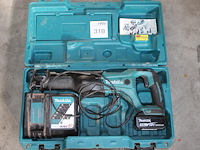 Accu recirprozaag makita met accu en lader in koffer. - afbeelding 1 van  3