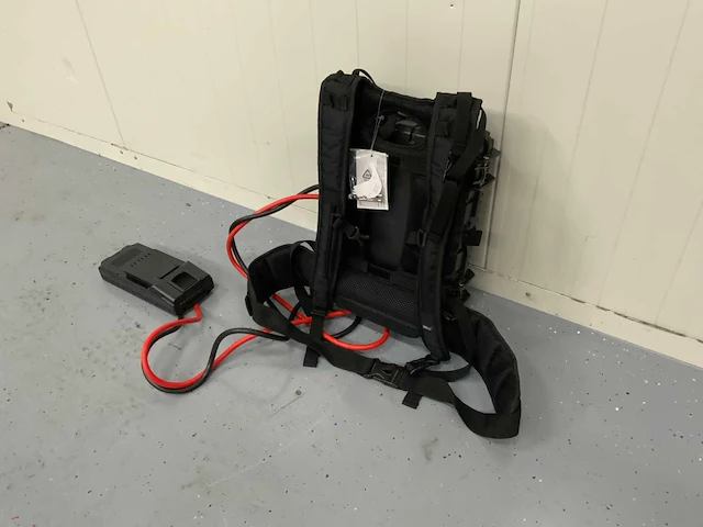 Accu ruzak voor dc8400 ringzaag - afbeelding 6 van  6