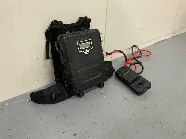 Accu ruzak voor ringzaag dc8400 - afbeelding 1 van  6
