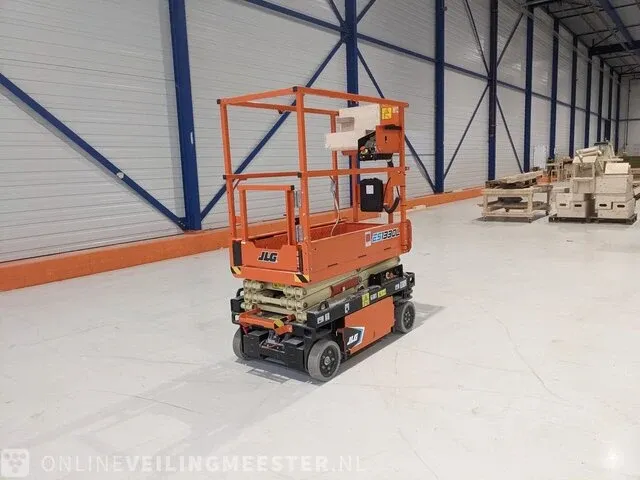 Accu schaarhoogwerker jlg, es1330l, bouwjaar 2022 | 0,9 uur - afbeelding 4 van  39