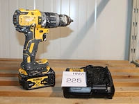 Accu schroefboormachine dewalt met accu en lader. - afbeelding 1 van  2