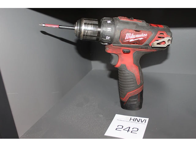Accu schroefboormachine milwaukee m12 bdd met 2 ah accu. - afbeelding 1 van  1