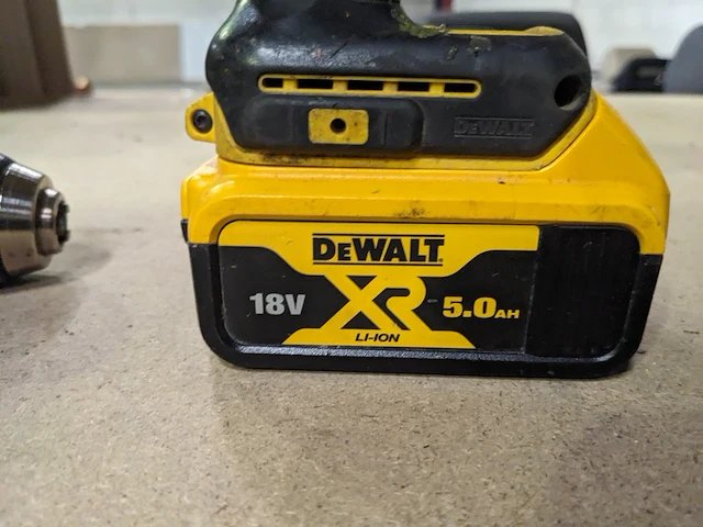 Accu schroefmachine en accu boormachine , dewalt - afbeelding 6 van  10