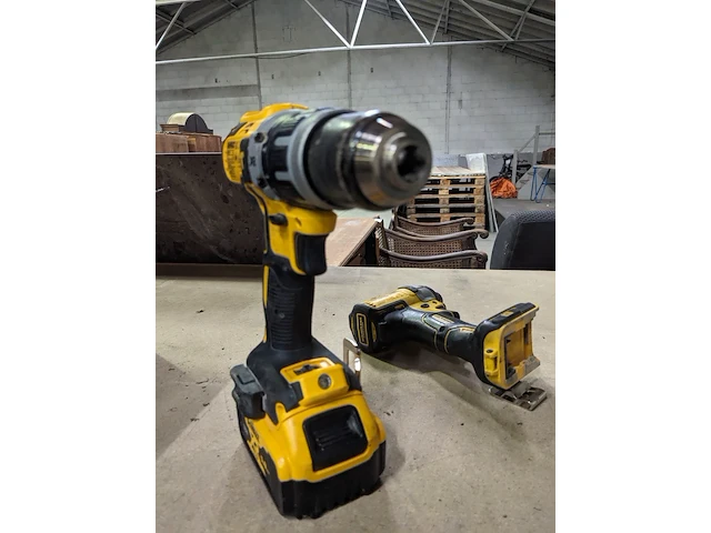 Accu schroefmachine en accu boormachine , dewalt - afbeelding 8 van  10